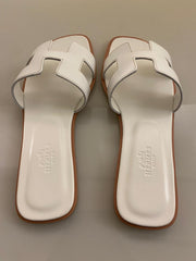 White Hermes Interlocking