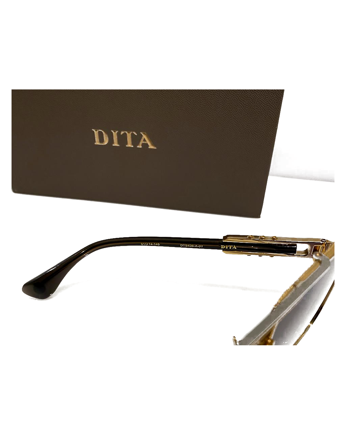 DITA Titan Square Sunglasses - blue detail view