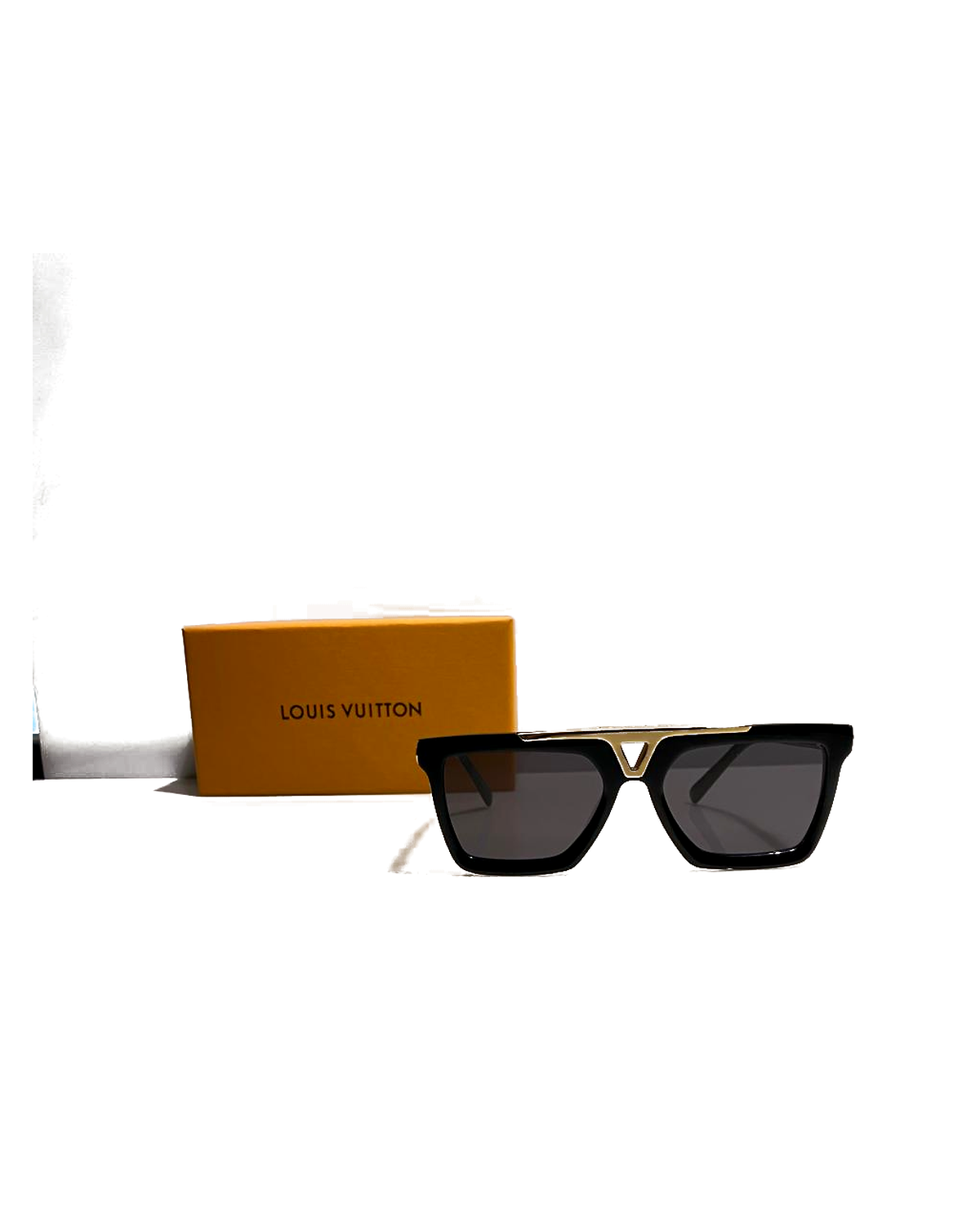 Louis Vuitton Cat-Eye Sunglasses - Black front view