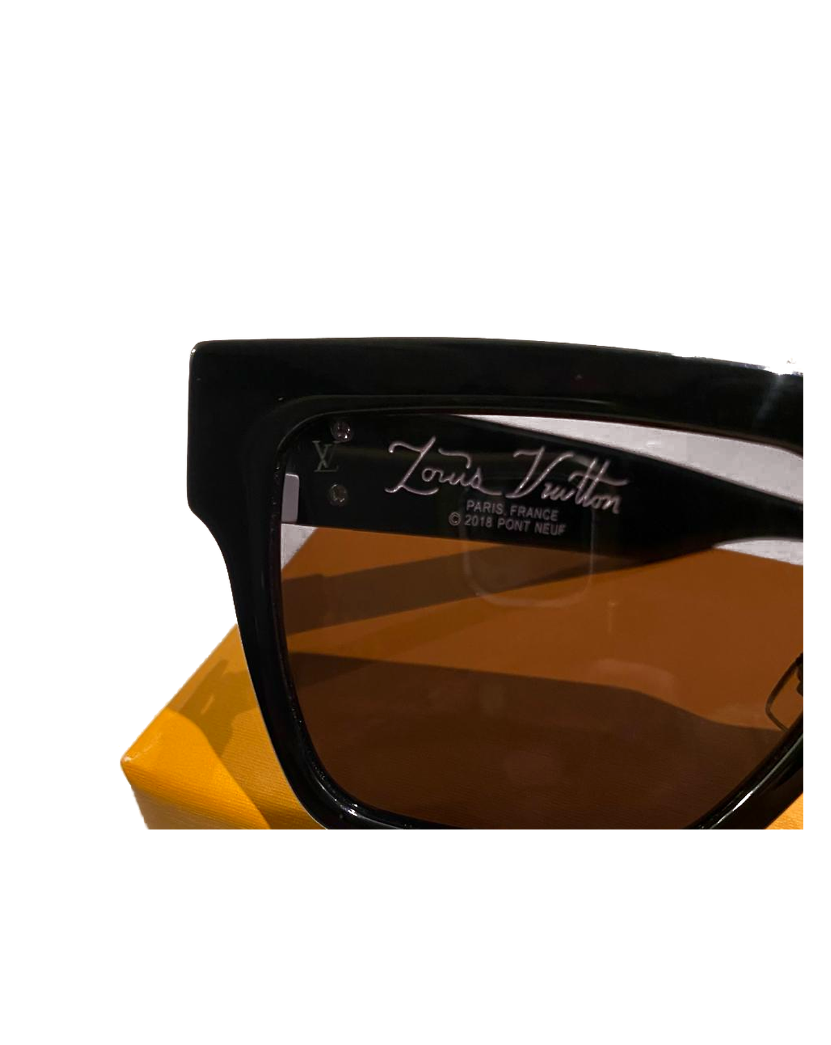 Louis Vuitton Oversized Square Sunglasses - black detail view