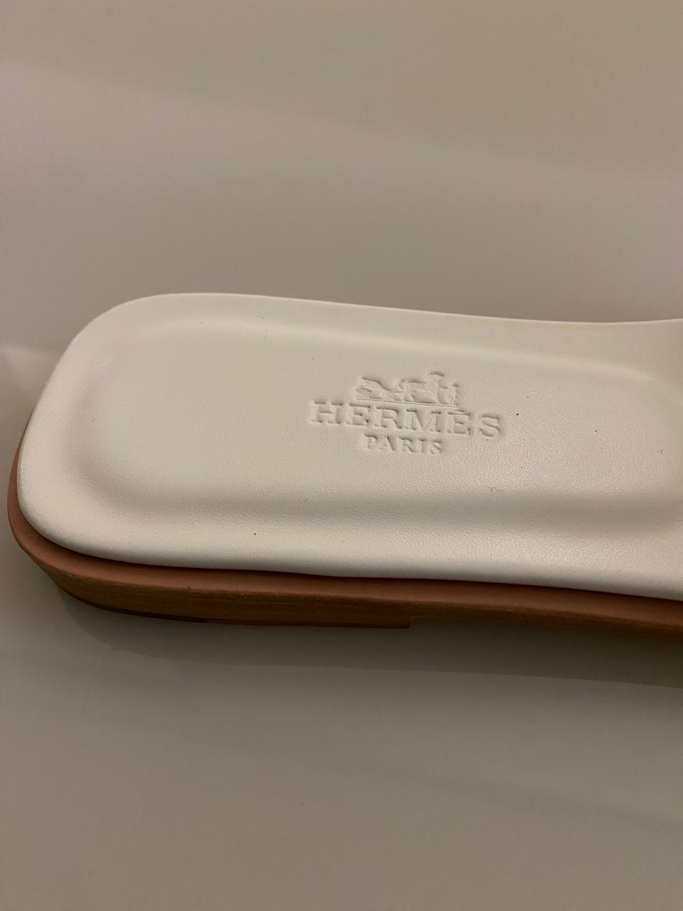 White Hermes Interlocking