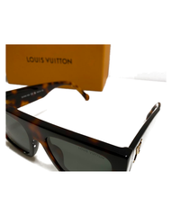 Louis Vuitton Square Sunglasses - green detail view